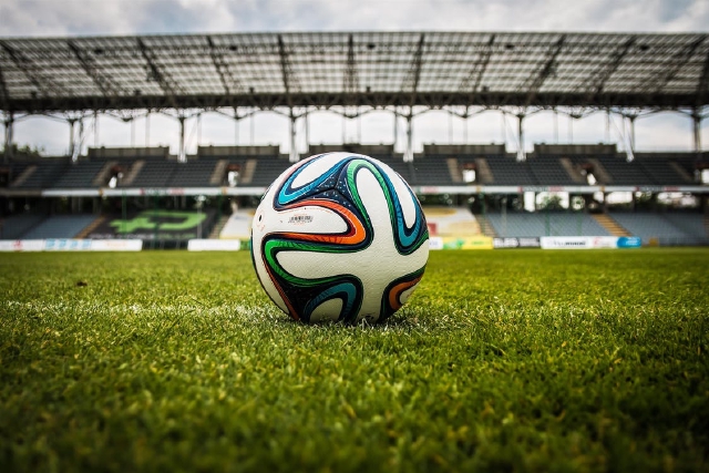 images/the-ball-stadion-football-the-pitch-47730.jpeg